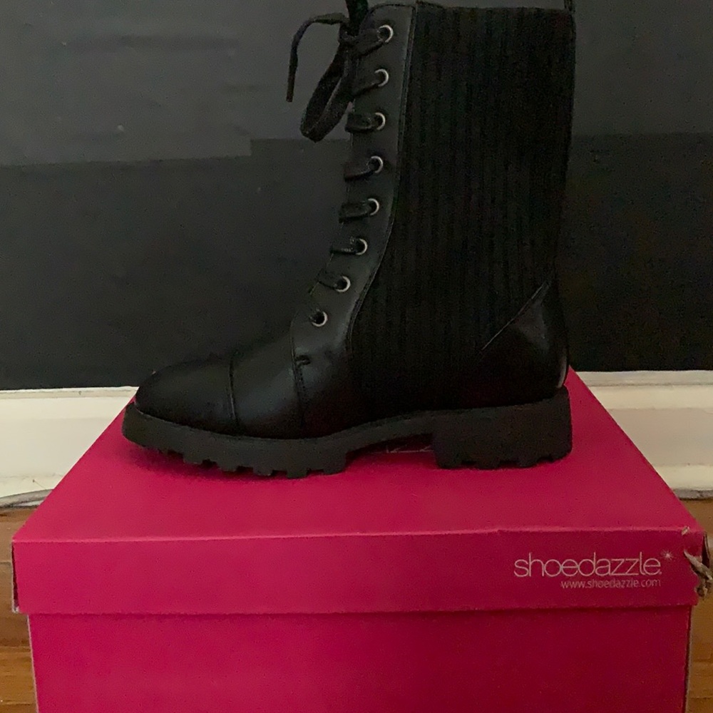 Yolana Booties, Black, Size 7 1/2